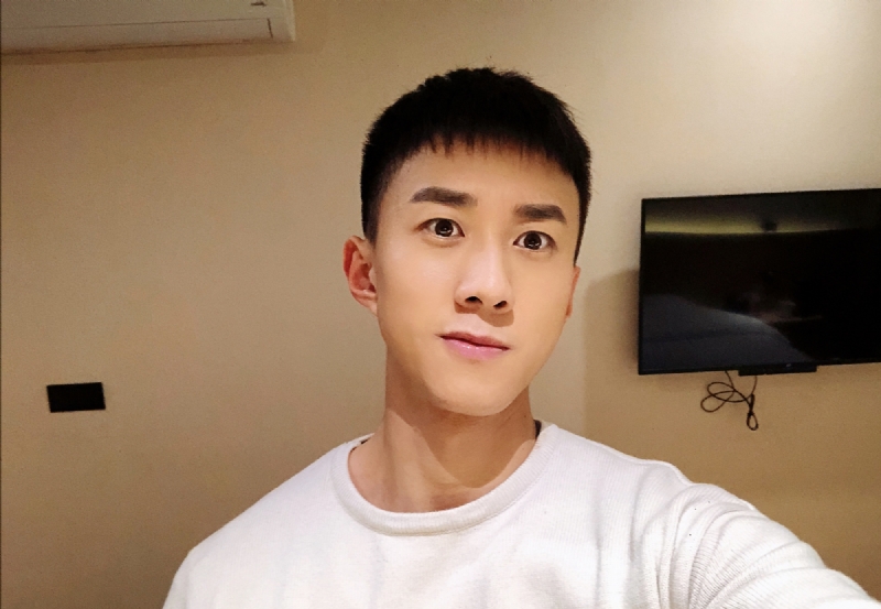 有钱就有钞能力的第一张照片--武平征婚网