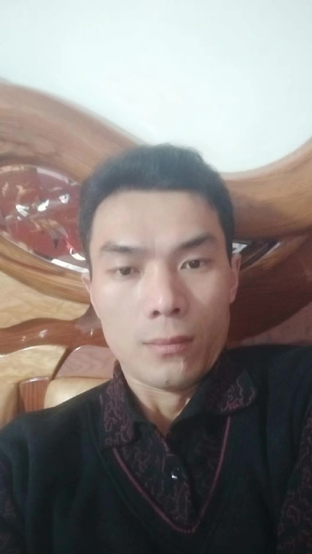 错把真心喂了狗的第四张照片--武平征婚网