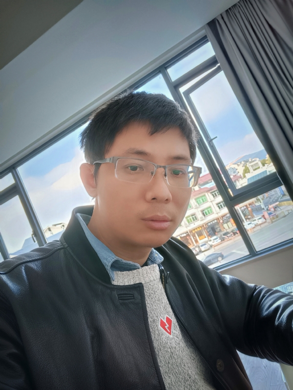 也许只是缺少一个拥抱的第二张照片--武平征婚网