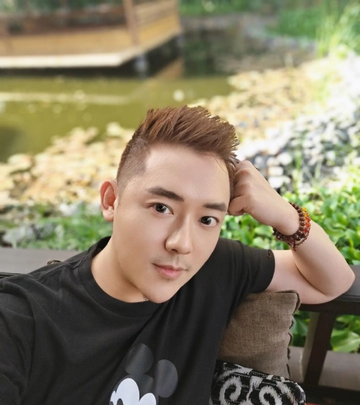 黄家豪的第二张照片--武平征婚网