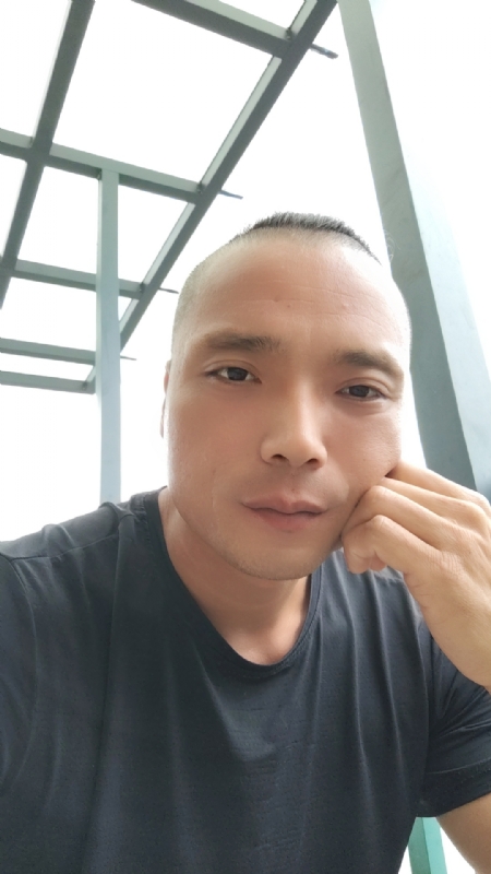 伯爵的第三张照片--武平征婚网